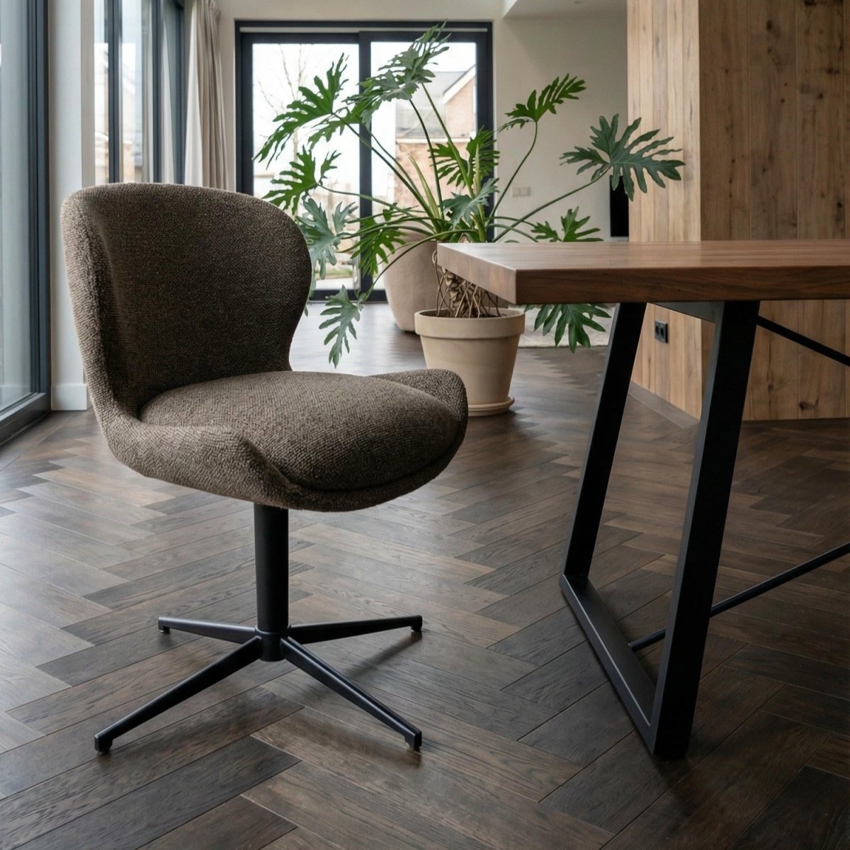 Nicklas  Braun Bouclé